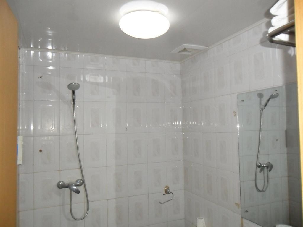 Yabuli Xintong Hotel Shangzhi Rum bild